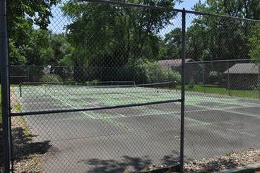 Tennis Court of 2700 N Shore Dr #E-15